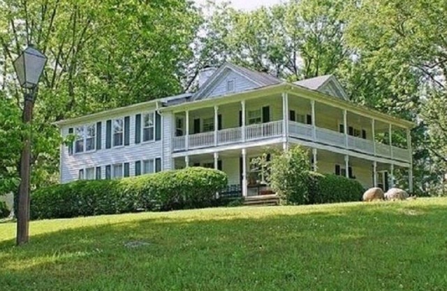 Edge Hill B & B Country Inn