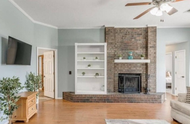 Edmond - Dena · King | Great Location | Patio