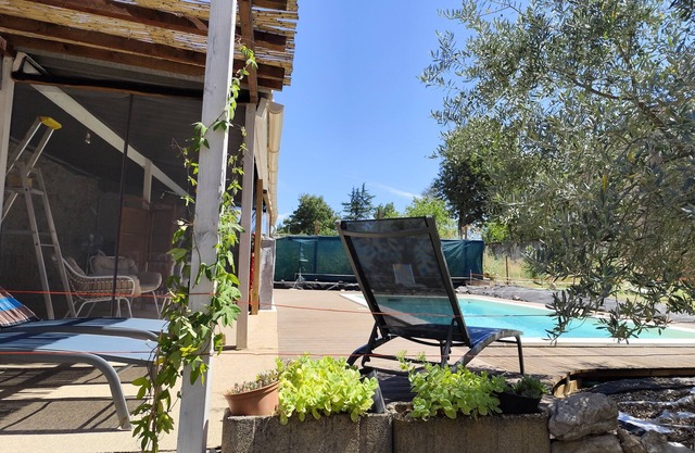 EIFFEL HOUSE built in 1860. Renovated in 2017 with swimming pool, sleeps 5.
