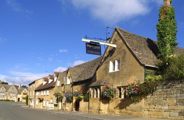 Eight Bells Inn