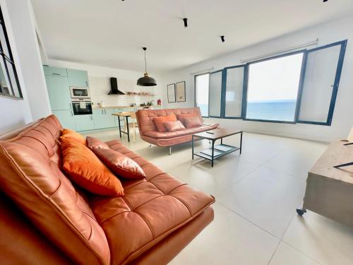 El Submarino Coastal Home