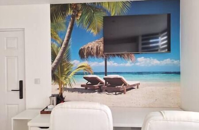 El Tropico at Sunny Waves