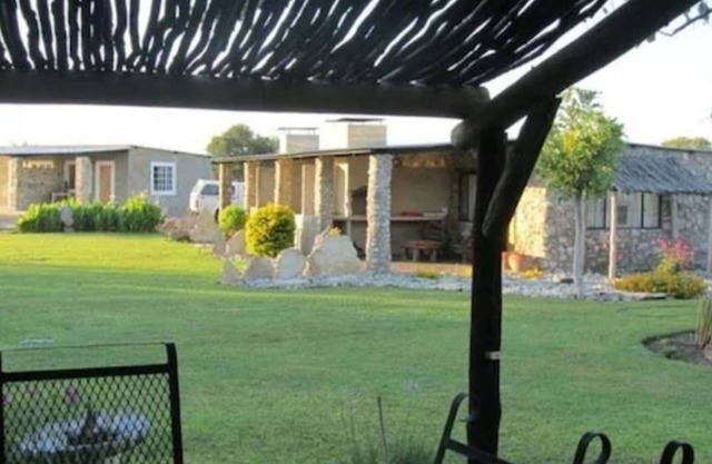 Eldorado Guest House & Camping