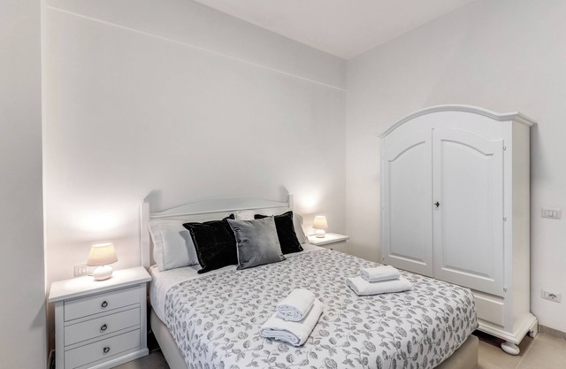 Elegance and Comfort in the Heart of Rome Aurelio Vaticano Area