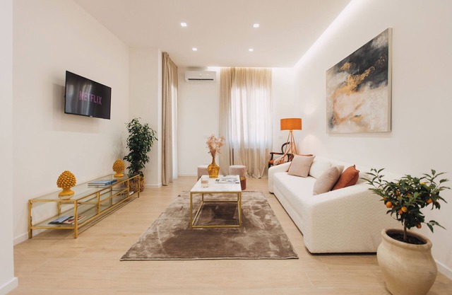 Elegant apartment in the heart of Syracuse, 3 bedrooms and 3 bathrooms, city center.
