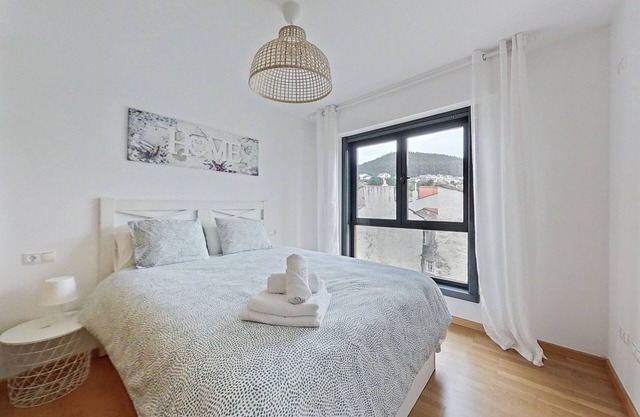 Elegant Apt. for 4 on Viveiro Beach