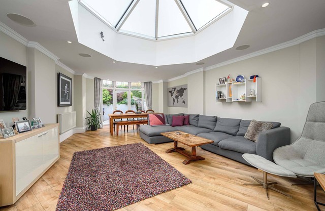 Elegant Flat with Garden in Edinburgh’s West End