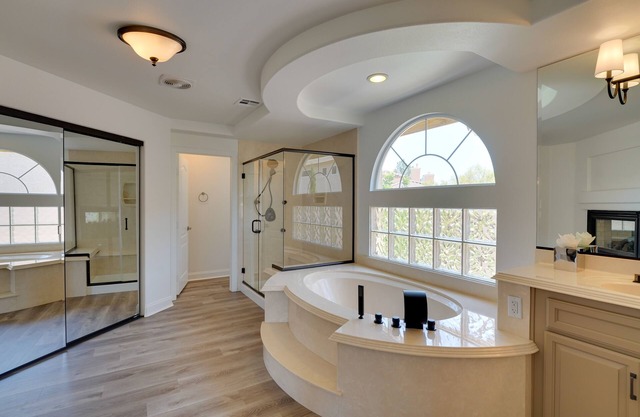 Elegant Las Vegas Home w/Pool & Putting Green!