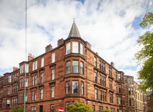 Elegant Victorian Apartment in Glasgow's West End
