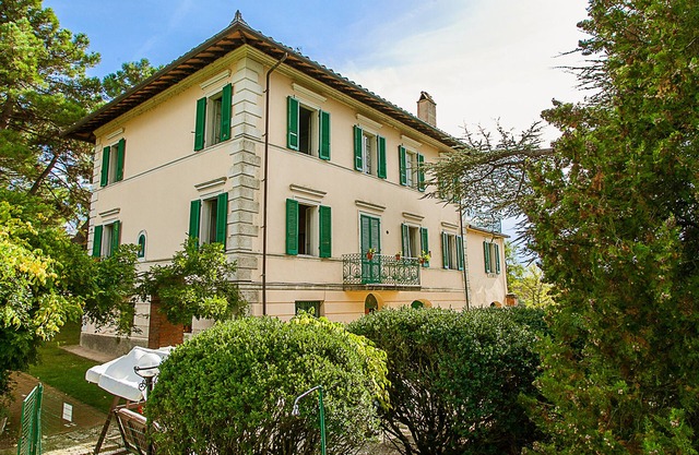 Elegant villa on Lake Trasimeno
