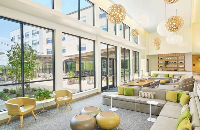 Element West Des Moines