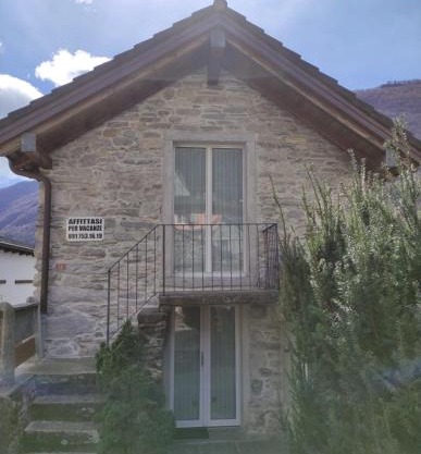 Eline sotto ai piazz 12 Casa Elin