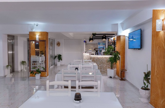 Elite Hotel