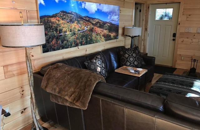 Elkhorn Rustic Blowing Rock Cabin Amazing Views