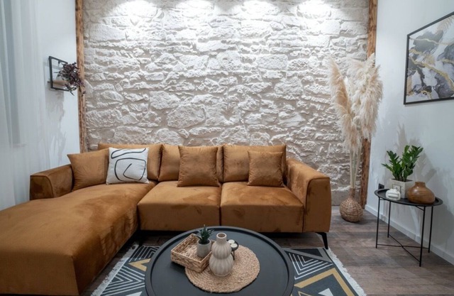 Ema's Oasis Apartment Mostar. Your perfect getaway with Parking and Garden