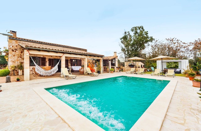 Embedded in Nature and with Pool - Finca Esplendor