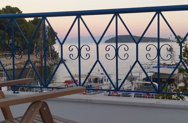 Emerald Blue Island View Beautiful apartment with amazing view