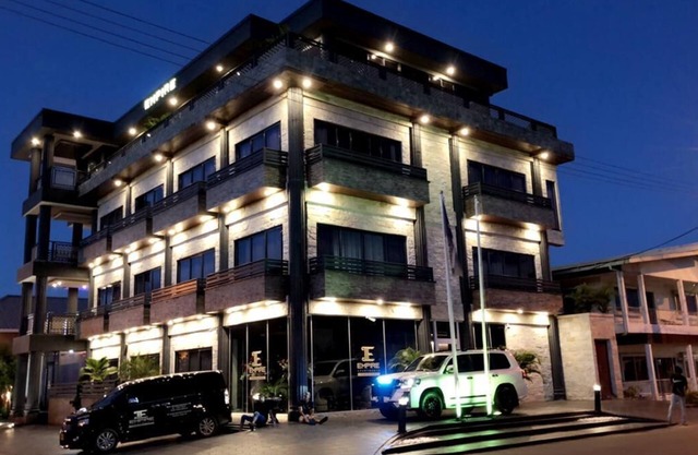 Empire 1 Celinastraat Paramaribo
