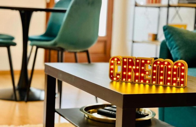 En mode cinéma! Hyper centre ville avec terrasse