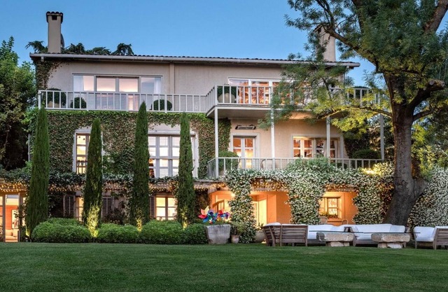 Enchanting 22,000m2 property and elegant 5 bedroom manor