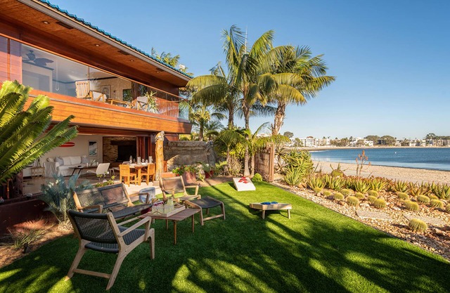 Endless Summer by AvantStay | Serene Beachfront Escape w/Sunset Views!