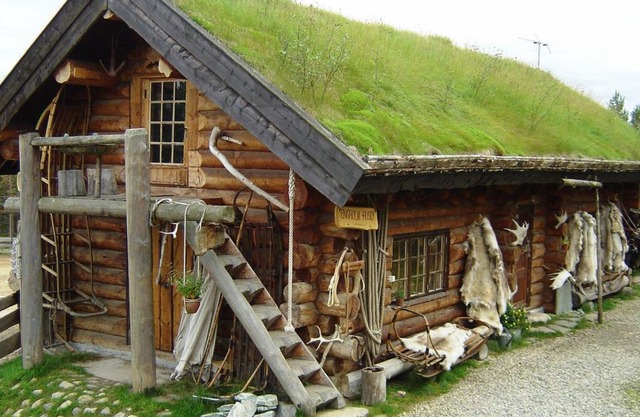 Engholm Husky Design Lodge