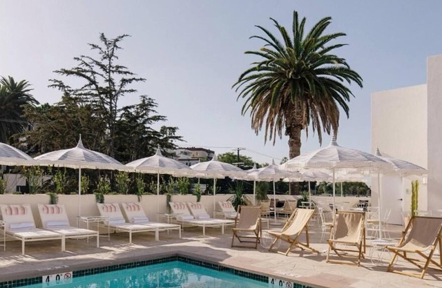 Enjoy Comfort and Convenience on your Vacation! Pet-friendly Property, Pool