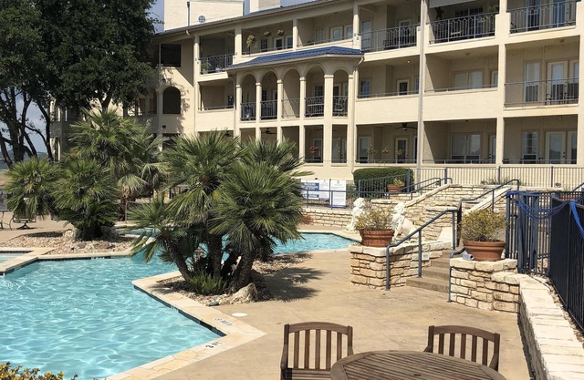 Enjoy your wonderful vacation at Lakeside Escape