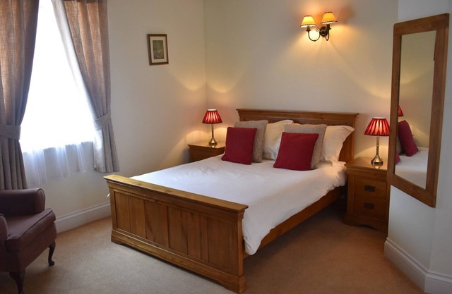 Ensuite Family Suite at Newcourt Barton