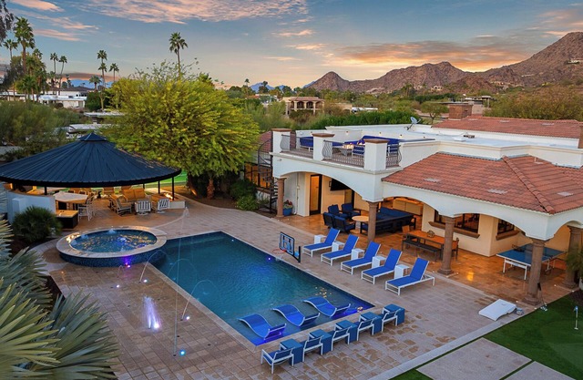 Entertainer’s Paradise -7BR Estate w/Pool, Splash Pad, Casita & Rooftop Firepit
