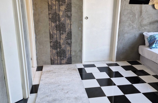 Entire 2 bedroom Apartment in Port Moresby 10 minutes drive to the nature park