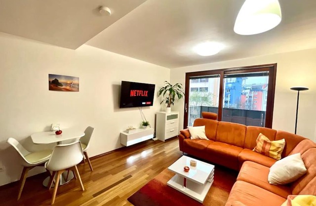 Entire Apartment, near Clarion, O2 Arena, Metro 3 min, Easter market in City Center 15 min