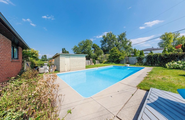 Entire Cozy Home | In-Ground Pool | Minutes to Lake & Waterfront Park