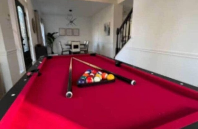 Entire Home | 8 beds, mini event w/pool table