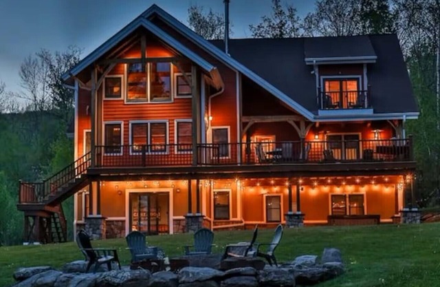 Entire lodge in Windham, New York on 12 acres and bordering a state park
