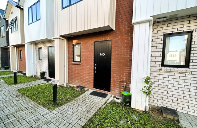 Entire Modern 2-Bedroom Townhouse, 10 min to Airport/Sylvia Park