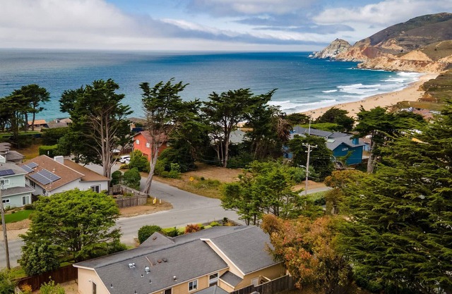 Entire Ocean View Home – Walk to the Beach, Trails, Restaurants & More