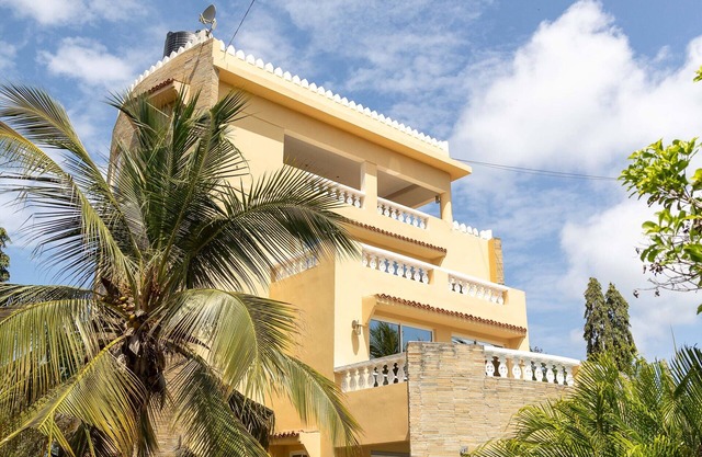 Entire Three-Bedroom Villa:-Tamasha Luxury Villa, Diani.