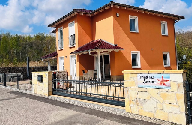 Entire vacation home "Seestern" at the Geiseltalsee Marina Mücheln for up to 8 guests