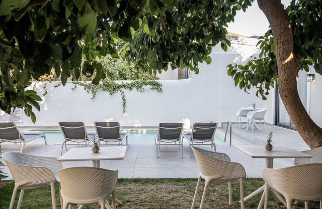 Epavli Boutique Hotel