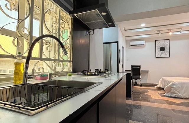 EPL Apartments