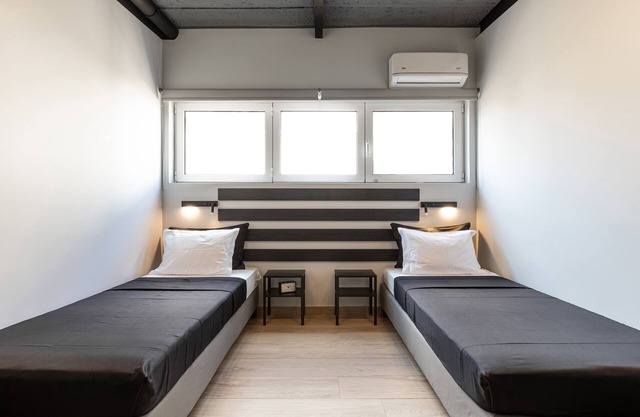 Ermoo Athens Modern Living