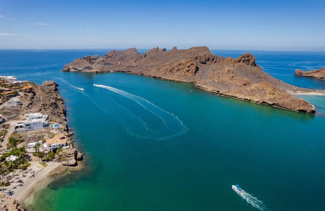 Escape, Rejuvinate in this serene castle by the beaches of Mexico-Casa Serenidad