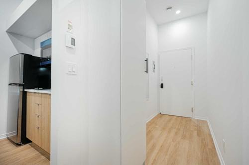 Escape studio with parking near downtown Montreal