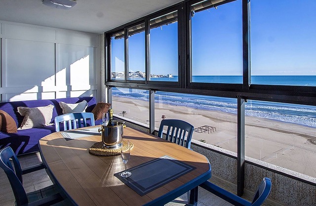 Espacio Sobre MAR 13 - Primera Línea de Playa - Piscina y Parking