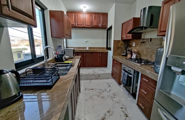 Espacioso Departamento en el Corazón de Colima Para Descanso o Trabajo