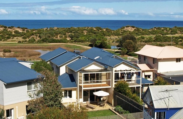 Esplanade Frontage 219a