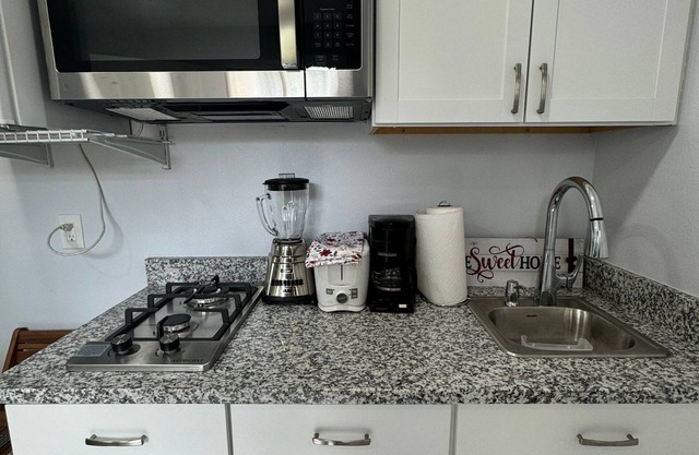 Estudio Boutique Cerca de la Playa y del Río en Hudson, Fl