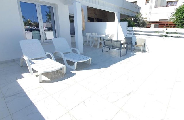 EvaChrist Apartment in Oroklini close to the beach