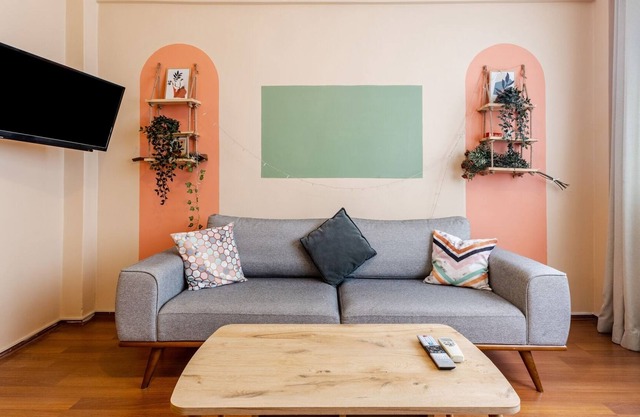 Excellent Flat with Balcony near Kabatas Ferry